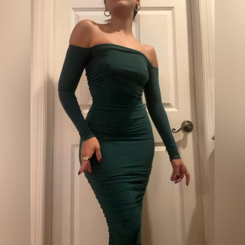 Missguided pencil dress 💚